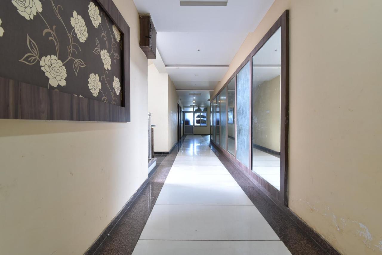 Hotel Lord Krishna Rohera Zewnętrze zdjęcie